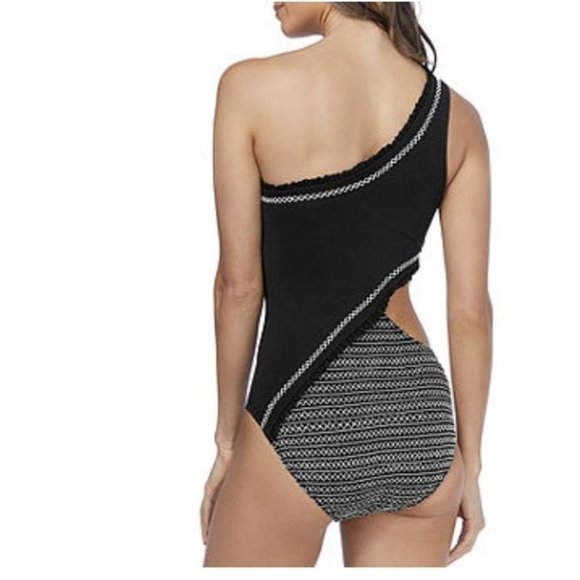 Ambrielle Textured One Shoulder Cutout .Swimsuit L - Picture 2 of 2